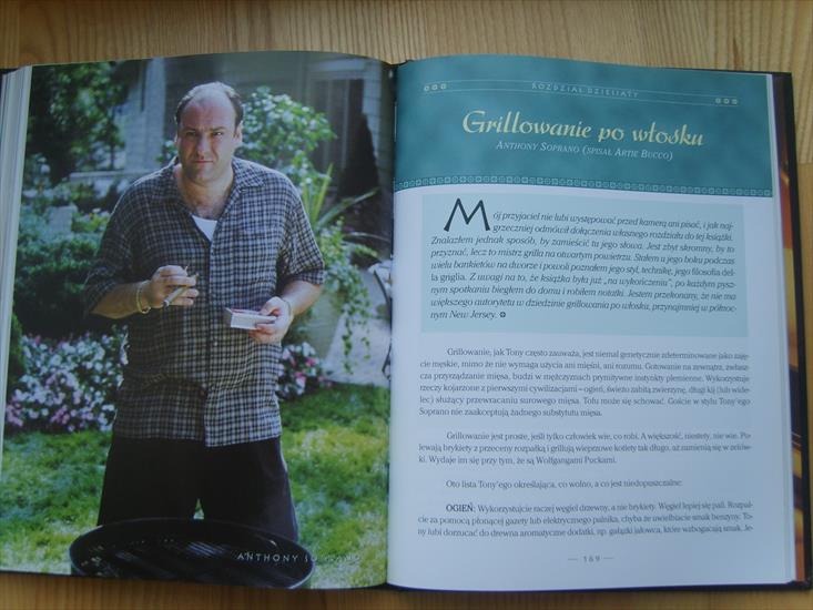 Książka kucharska Rodziny Soprano - S8306975.JPG